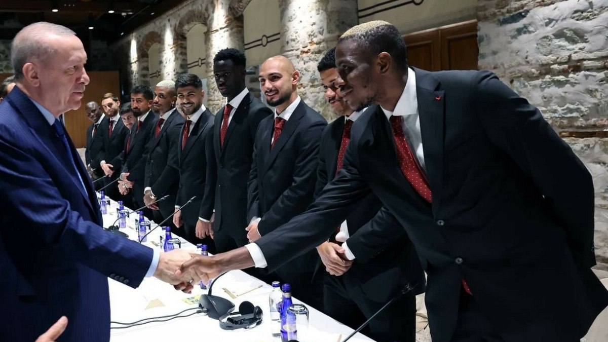 Dursun Özbek’ten Cumhurbaşkanı Erdoğan’a: Taraftar çıldırdı, Osimhen’i istiyorlar