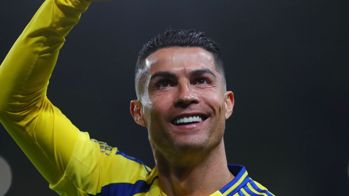 Cristiano Ronaldo yeni sözleşmeye imzayı atıyor