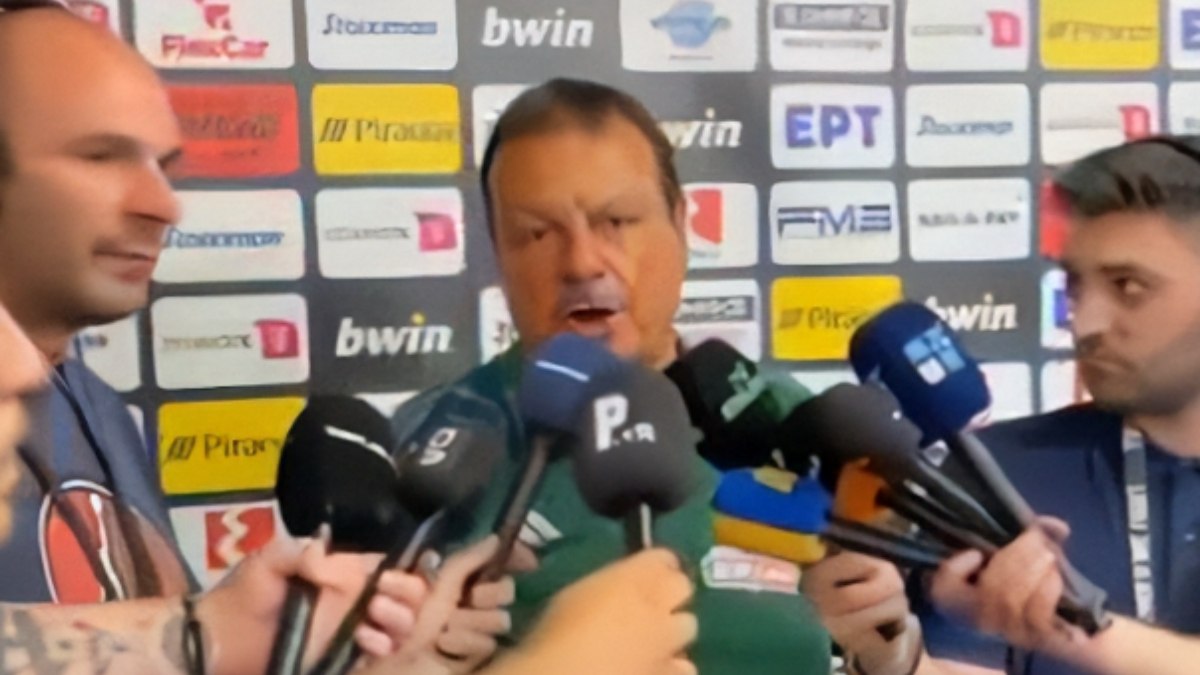 Olympiakos taraftarından küfürlü tezahürat: Ergin Ataman’dan sert tepki